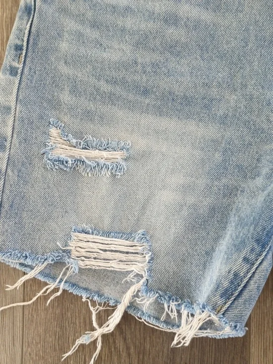 Twelve By Ontwelfth Women's Blue Denim Shorts Size 27 - Picture 2 of 7